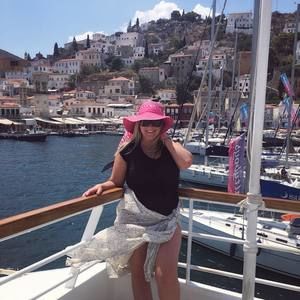 Meet your Posher, Brittinee